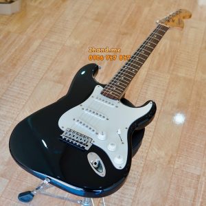Squier Affinity SSS Black